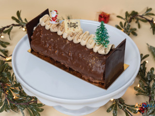 Indulge in Festive Delights: Yamanote Atelier's 'Cakes for Christmas