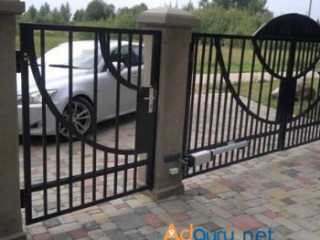 Custom Gates in Hillsborough - Tailored Designs for Your Home