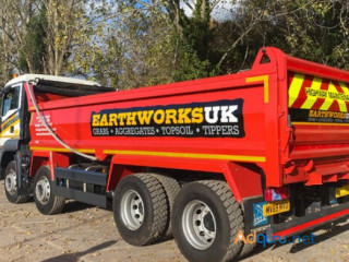 EarthWorks UK LTD: Premier Tipper Hire Services in Bristol