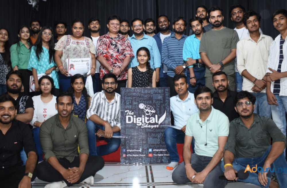 open-mic-poetry-in-delhi-the-digital-shayar-big-2