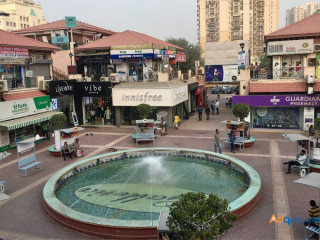 DLF Galleria Market: Gurgaon's Prime Business Location