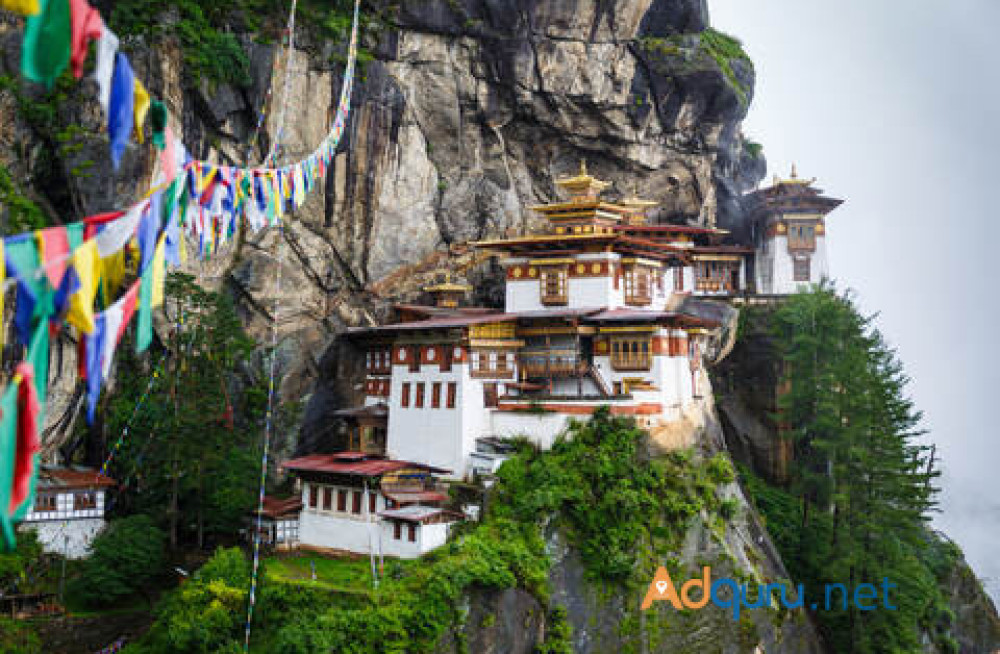 bhutan-trip-with-tourist-hub-india-big-0