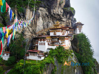 BHUTAN TRIP WITH TOURIST HUB INDIA