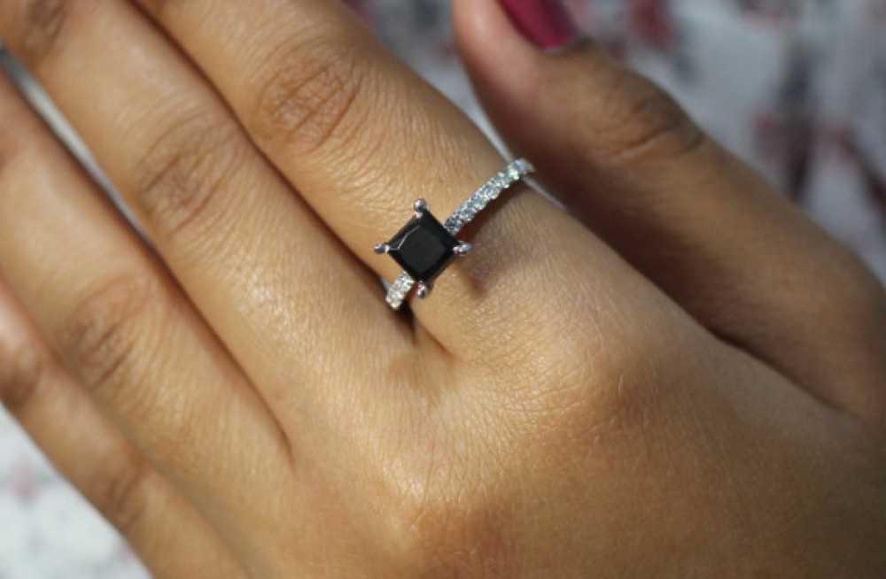 get-black-diamond-solitaire-engagement-rings-big-0