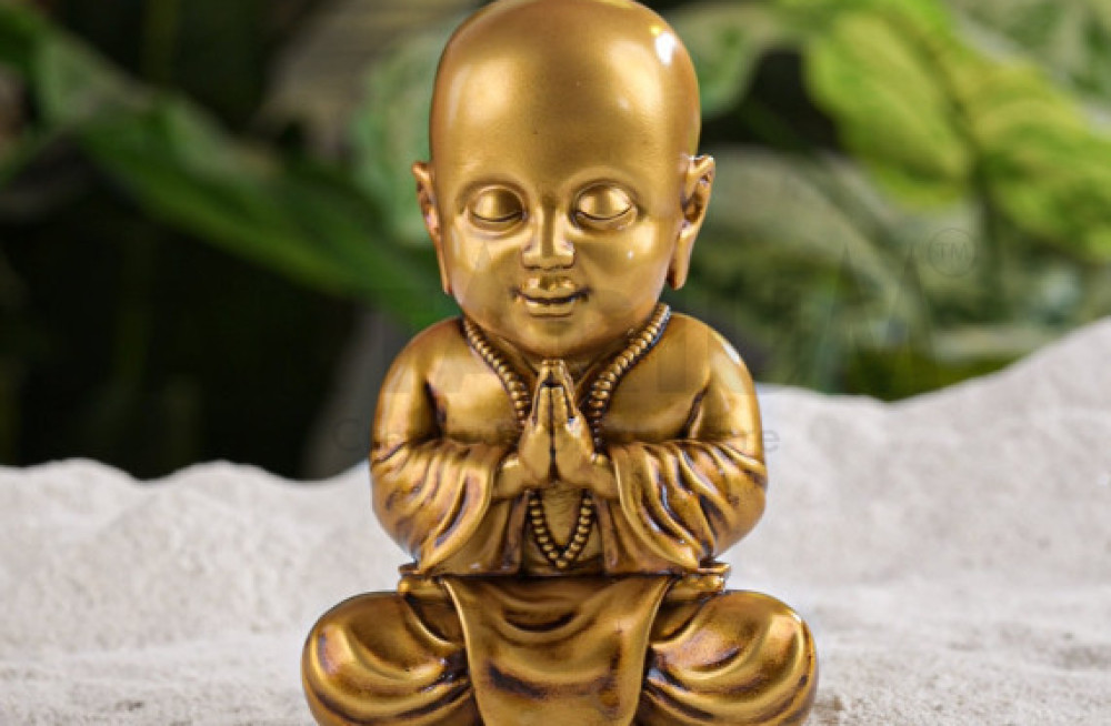 meditating-baby-monk-theartarium-big-2