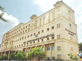 dr-sujit-chatterjees-impact-on-hiranandani-hospital-powais-growth-small-0