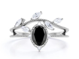 "Try The Latest Trend And Buy a Black Dimond Engagement RIng "