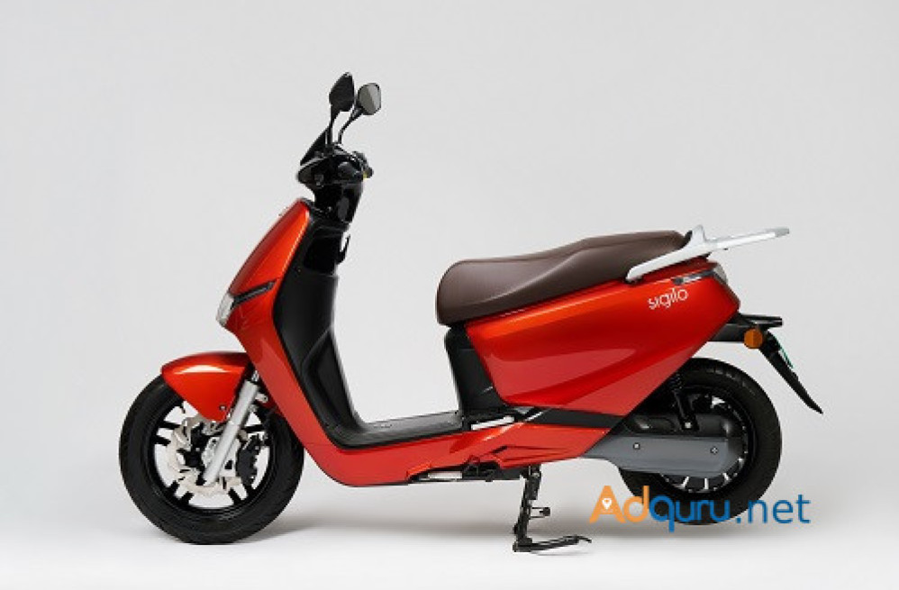 enjoy-peace-of-mind-in-city-traffic-with-sigilo-electric-scooters-big-0