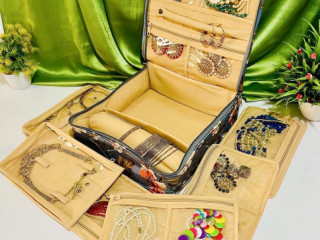 Compact Jewellery Organiser Pouch For Working Women And Students