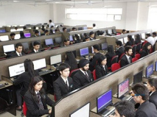 Enroll now at DIT: The best college for B Tech computer science in Dehradun!