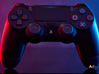 We repair PlayStation 4 {PS4} gamepads