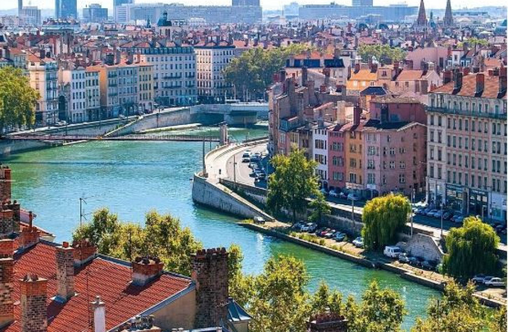 where-to-find-weed-in-lyon-france-big-0