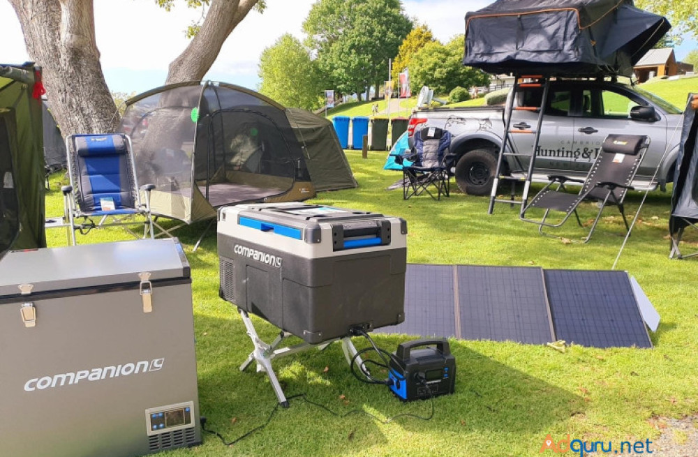 power-up-anywhere-with-portable-solar-panels-big-2