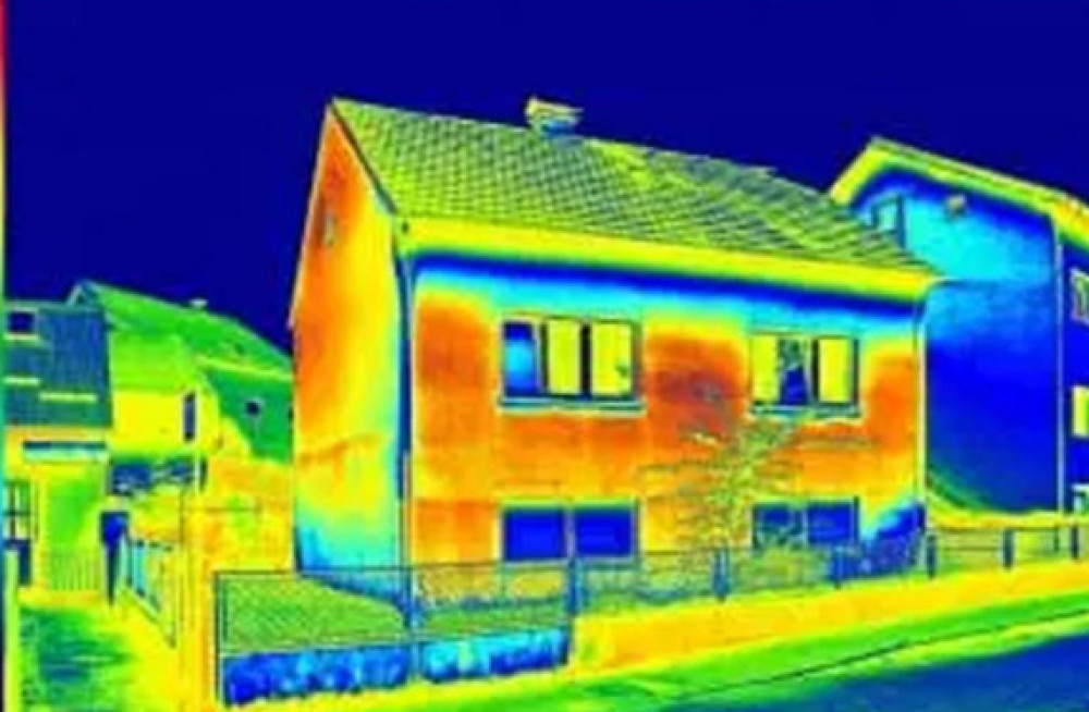 utilize-a-thermal-imaging-drone-for-detailed-analysis-big-0