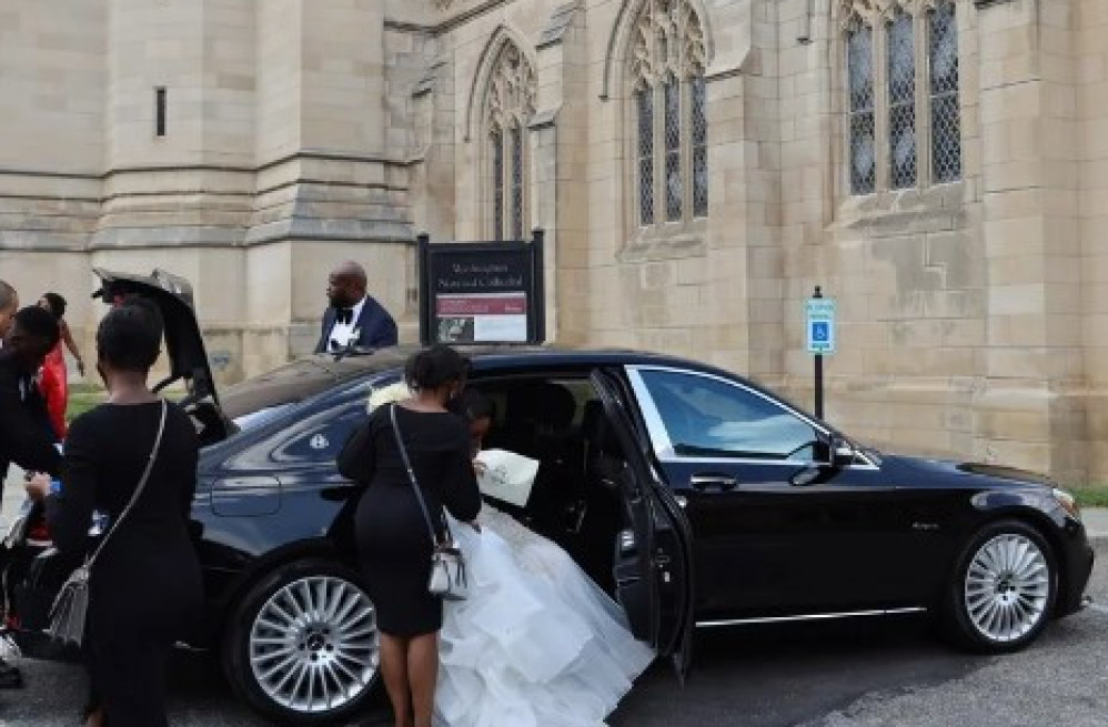 experience-exceptional-wedding-transportation-in-dc-big-0