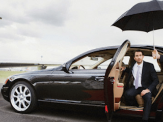 Elegant Wedding Limousine Services in Austin: Your Special Day Awaits!