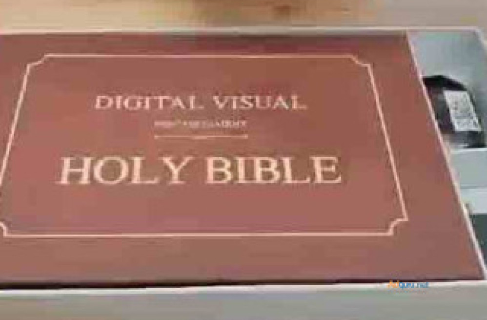 a-virtual-bible-companion-visual-bible-tablet-big-1