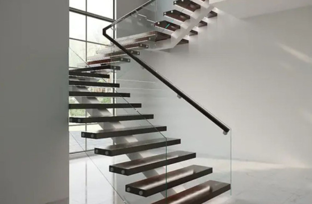 stylish-steps-glass-railing-design-enhance-your-sarasota-glass-staircase-big-0