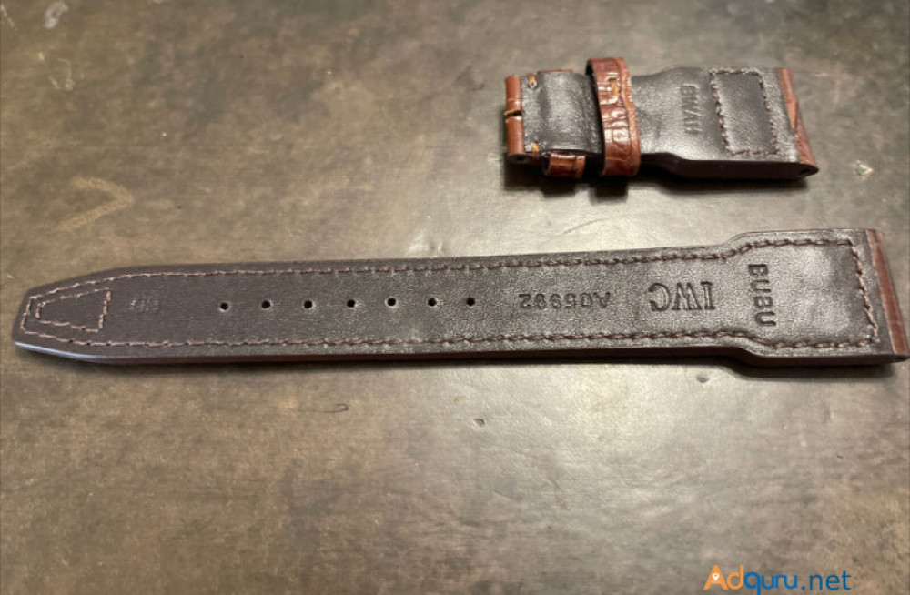 shop-premium-iwc-alligator-strap-at-your-trusted-watch-band-straps-store-big-2