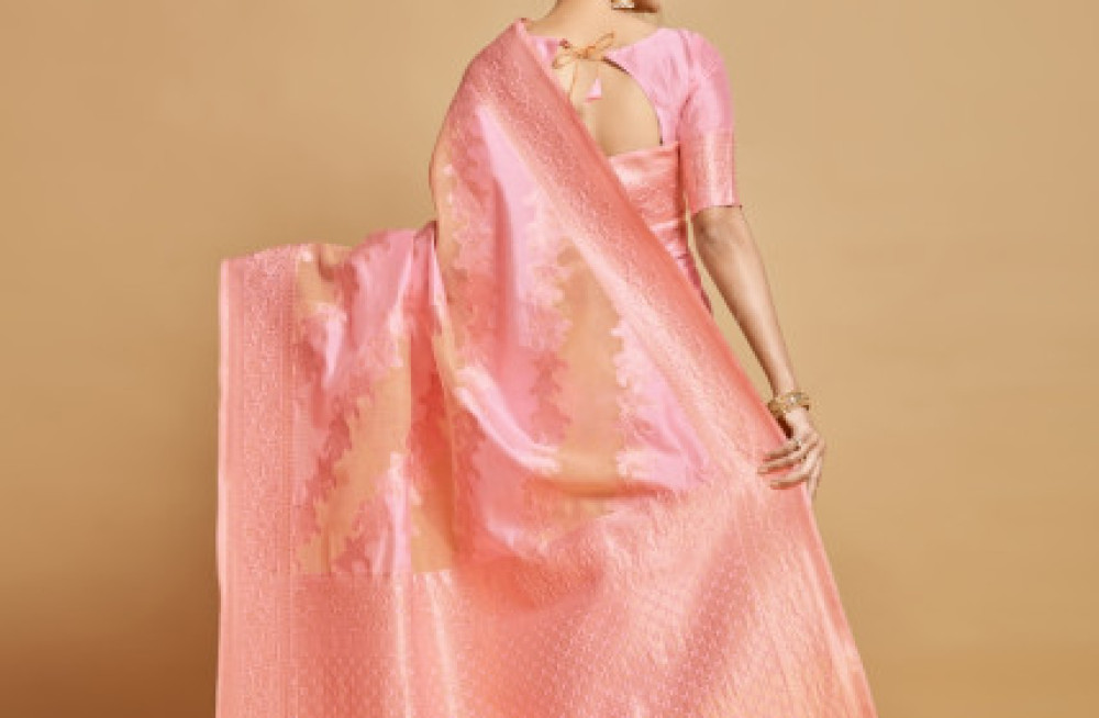 buy-stunning-light-pink-sarees-for-every-occasion-at-mirraw-big-2