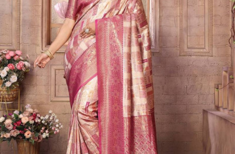 stunning-indian-wedding-sarees-for-a-perfect-bridal-look-big-0