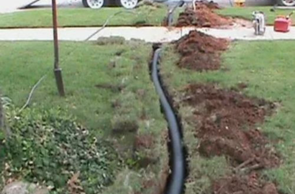 french-drains-for-yard-drainage-big-0
