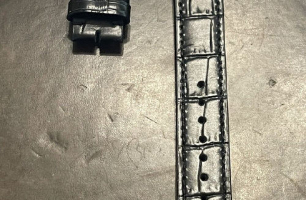 iwc-alligator-watch-strap-that-complements-every-timepiece-big-0